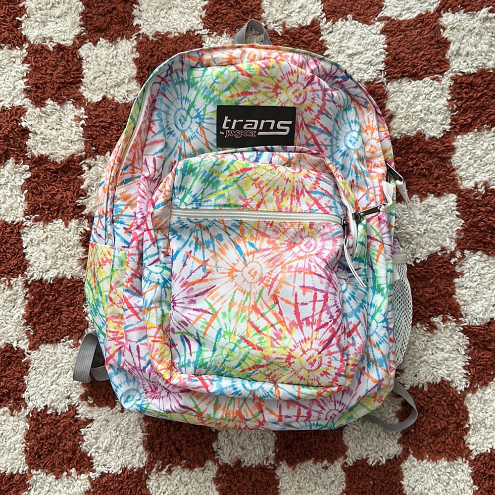 Trans by Jansport • tie sizzle white 17” backpack